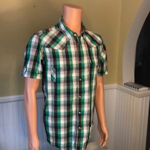 Ben Sherman S/S Woven Shirt- Excellent quality you’ve come to expect from Ben!